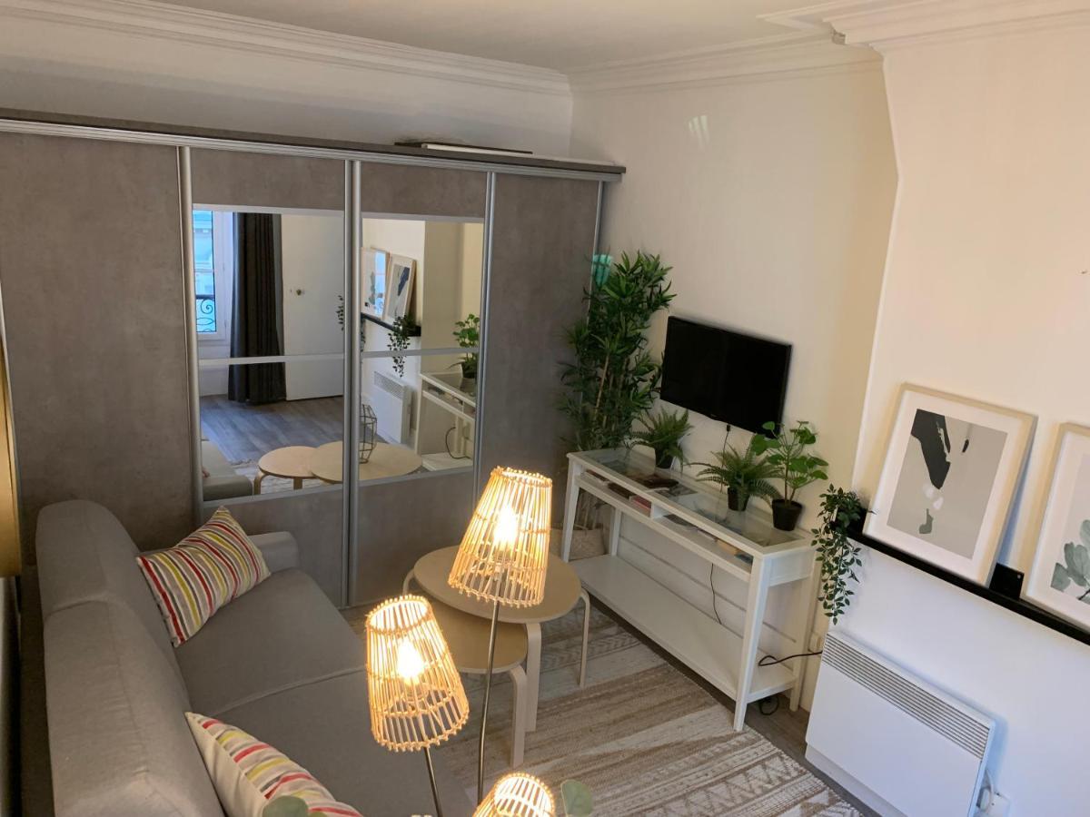 Studio Moderne Au Coeur De Paris Batignolles Kültér fotó